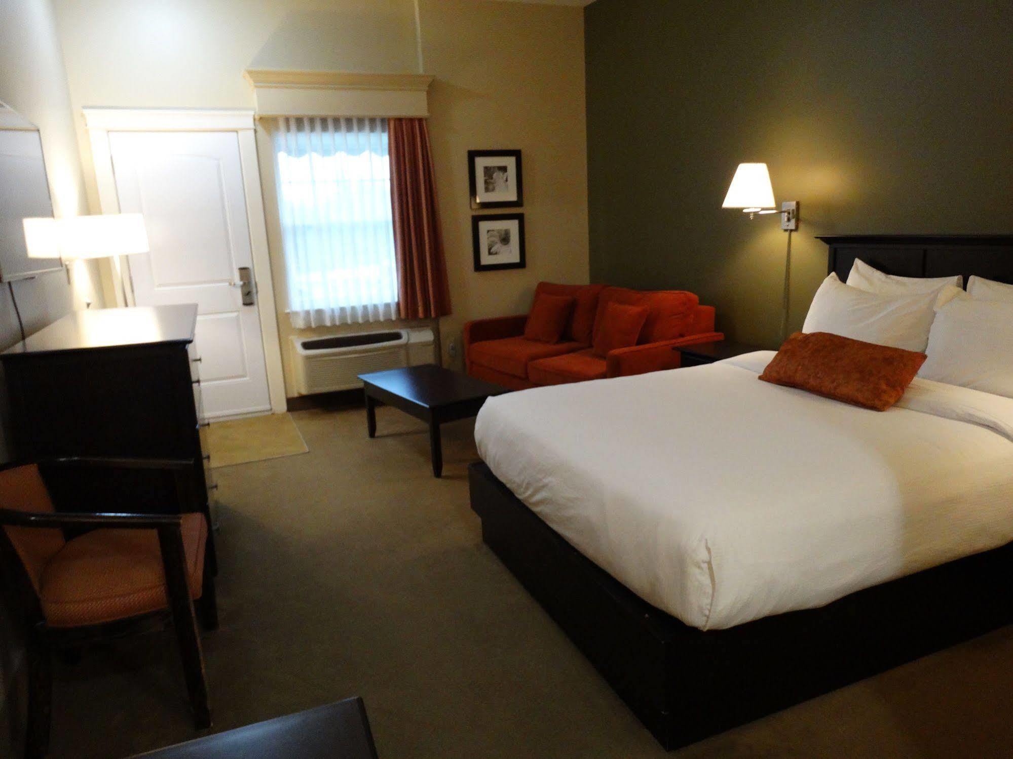 Quality Inn & Suites Quispamsis Rothesay Exterior foto